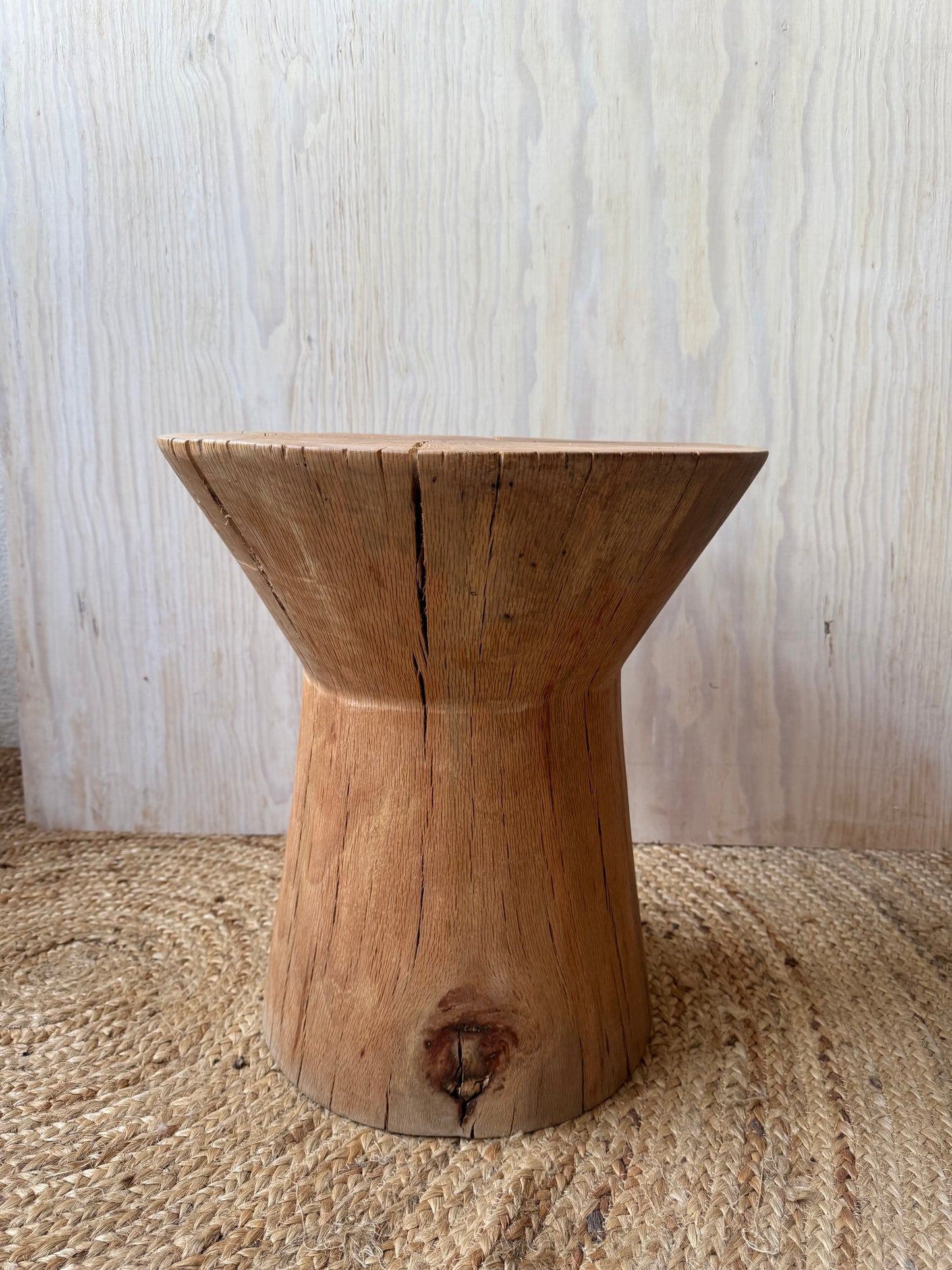 Sandglass Stool encino